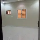 شقه 3 غرف وصاله ودورتين مياه وغرفة غسيل بحي الصالحية بجدة