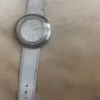 ساعة الماس نظيفه بس تحتاج جلد له