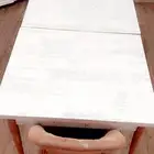 طاوله تتكبر وتتصغر و2 كراسي