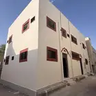 للبيع عمارة سكنية فيها ثلاث شقق بحي السادة