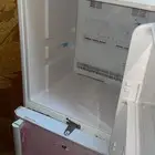 ثلاجه مستحمله نظيفه للبيع الرياض