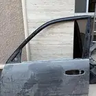 باب لاندكروزر محروق من 98 إلا 2007 للبيع