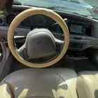 فورد فكتوريا اللون احمر