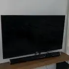 شاشة تلفزيون