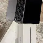 للبيع MacBook Air M1 256غ.ب مقاس 13 بوصة