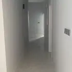 يوجد لدينا غرف للعزاب وطلاب الجامعة