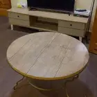 طاوله ومكتبه تلفزيون للبيع