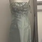 فستان من فيفد