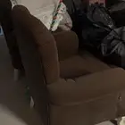 كنب ثلاث قطع لون بني نضيف
