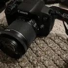 كميرة كانون 700d للبيع نضيفه