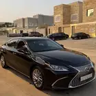 لكزز es 2021