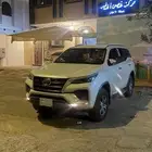 فورشنر ديزل 2025 ماشي 7 الاف فقط شبه اصفار