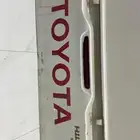 باب صندوق هايلوكس