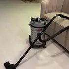 مكنسه كهربائيه