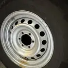 جنوط 17 مع كفراتها 6 مسمار