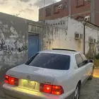 لكزس LS400