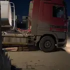 راس تريله مع سطحه للمشاوير وسحب التيادر والكرفانات