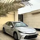 كامري 2025 ستاندر اللون فضي