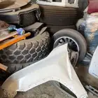 رفرف وباب لكزس2023 للبيع على حالته