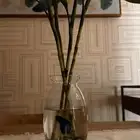 حوض سمك مع سمكة فايتر مع اكلها و4 سيقان بامبو