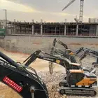 بوكلينات ارضيات حفر وترحيل