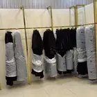 عبايات يحمله