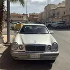 مرسيدس ام عيون