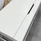 طاولة مكتب ابيض من ايكيا للبيع