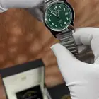 وست اند اللون الأخضر العشبي