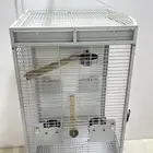 قفص كبير للطيور الكبيرة