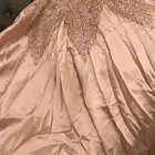 فستان زواج اخت عروس لونه بيبي بينك