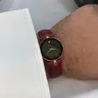 مخزن جديد بالبوكس والكرتون ساعة orient quartz جلد رجالية