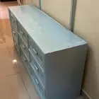 تسريحة مع مرايه و كوميدينتين