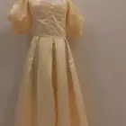 فستان اذا بغيت عدوك يحتر البسله اصفر
