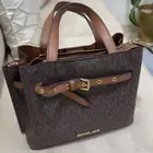 شنط يد مايكل كورس