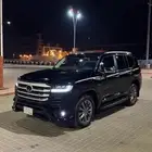 لاندكروزر 2025