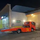 سطحه ابها لنقل السيارات