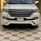تم البيع لاندكروزر 2016 فطيمي مخزن بحالة الجديد