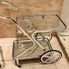 عربة تقديم زجاجية ممتازه