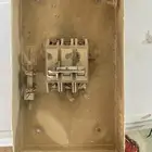 قاطع كهرباء 100امبير