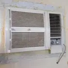 4 مكيفات شباك