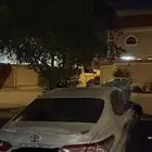 كامري 2018 فل كامل للبيع السياره كامله السياره مصدومه