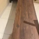 ميكروف وطاوله