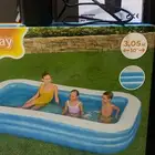مسبح أطفال