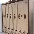 دولاب للبيع نظيف جدا