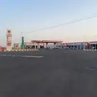 سوبر ماركت جديده جاهزه بالرفوف في محطة نور سلطانه