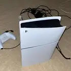 سوني فايف و سوني 4 و طاوله