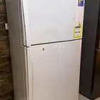 ثلاجة مستخدمه نظيفة