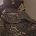 سرير أطفال شكل سياره لون اسود