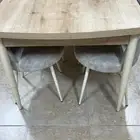 طاولة طعام